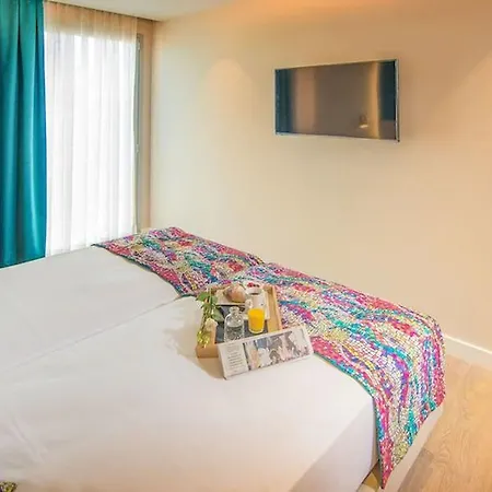 Hotel Arya Stadium 3*