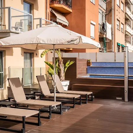 Arya Stadium Hotel