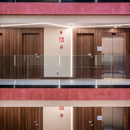 Arya Stadium Hotel 3*