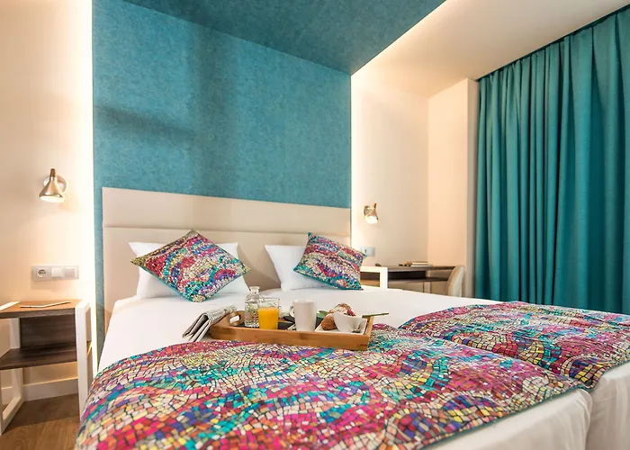 Отель Arya Stadium Барселона