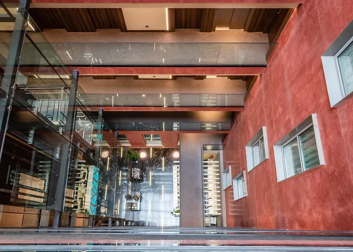 Arya Stadium Отель