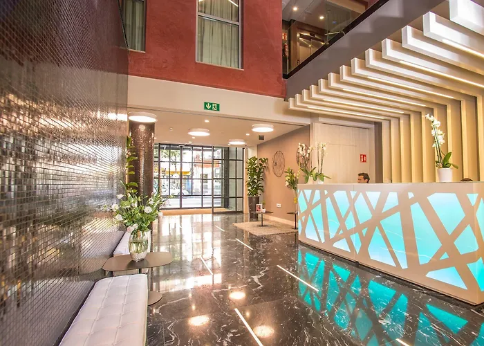 Отель Arya Stadium 3*