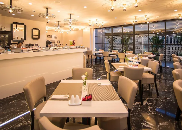 Arya Stadium Отель 3*