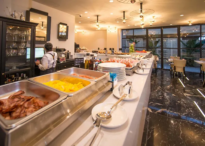 Отель Arya Stadium Барселона