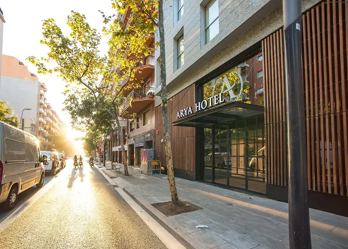 Arya Stadium Отель