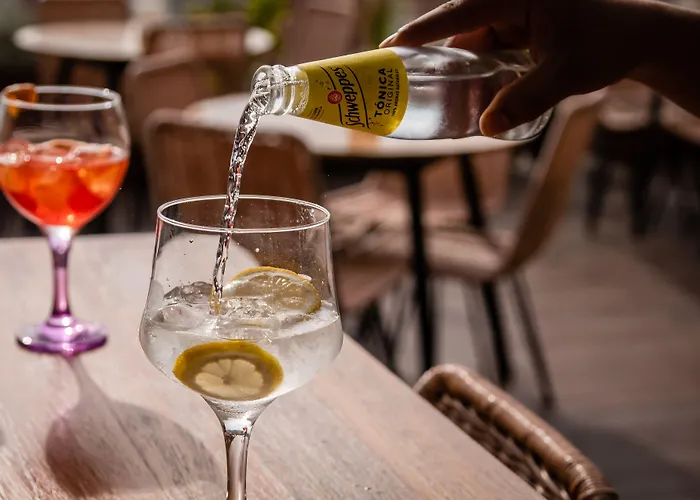 Отель Arya Stadium Барселона