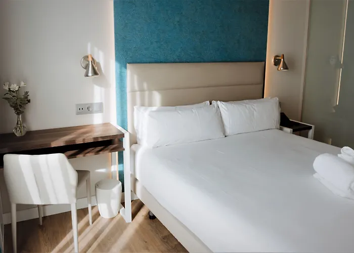 Отель Arya Stadium Барселона