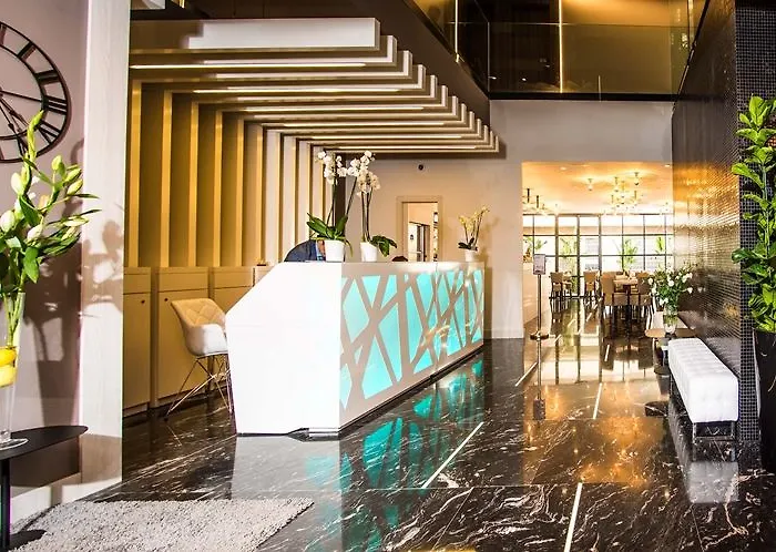 Отель Arya Stadium 3*