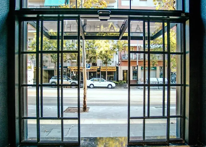 Arya Stadium Отель Барселона